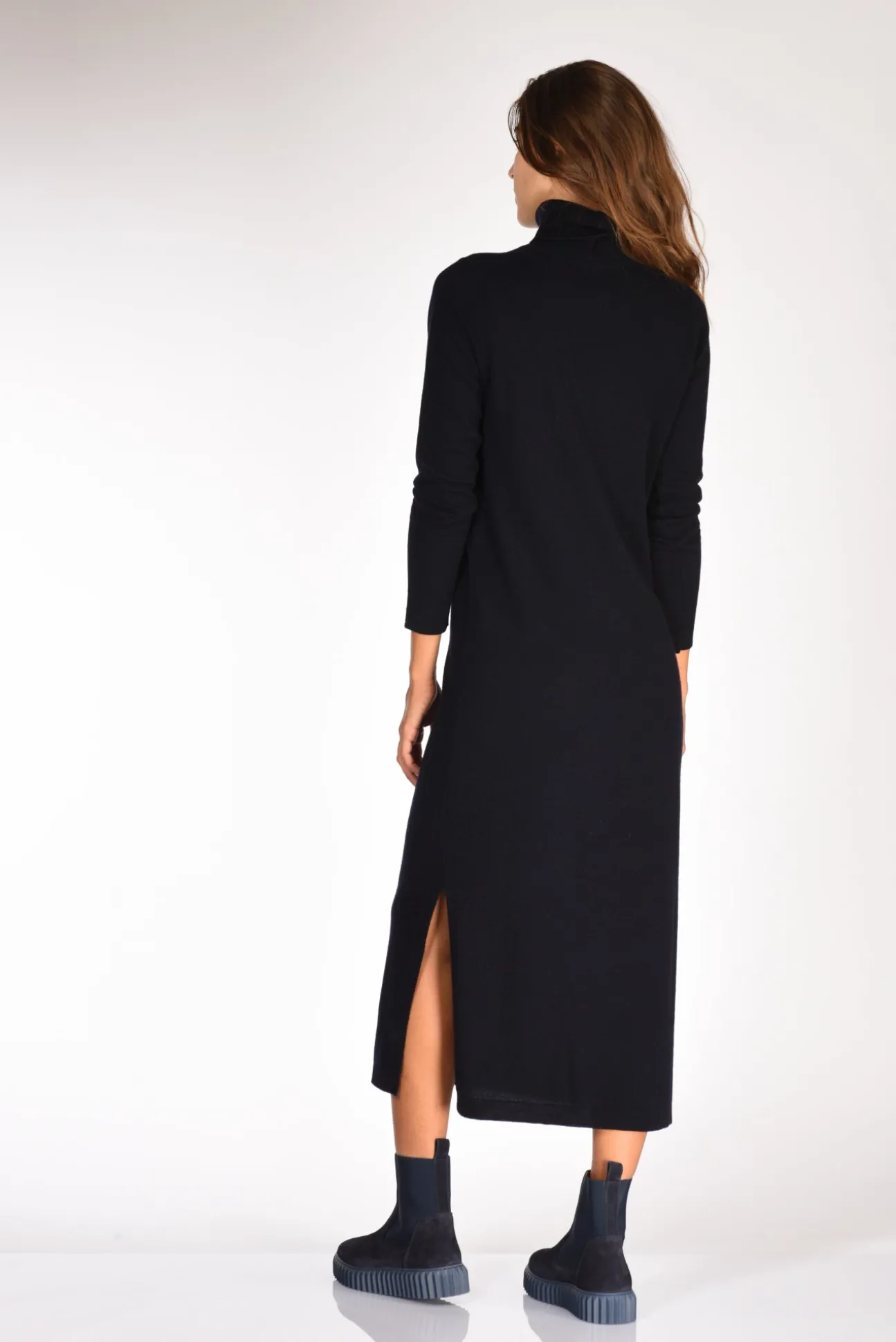 abito_in_maglia_blu_4.webp abito in maglia blu