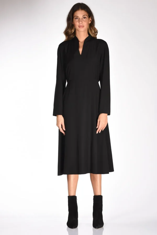 abito scollato nero