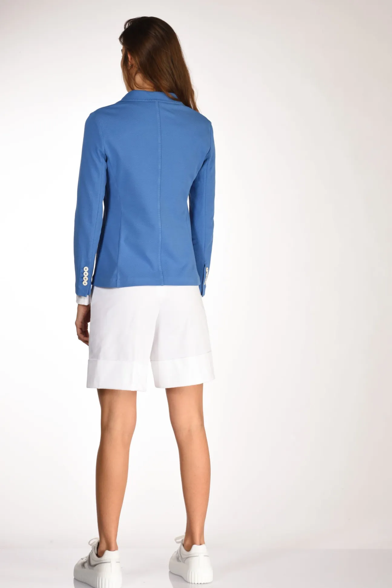 blazer_monopetto_blu_chia_4.webp blazer monopetto blu chiaro