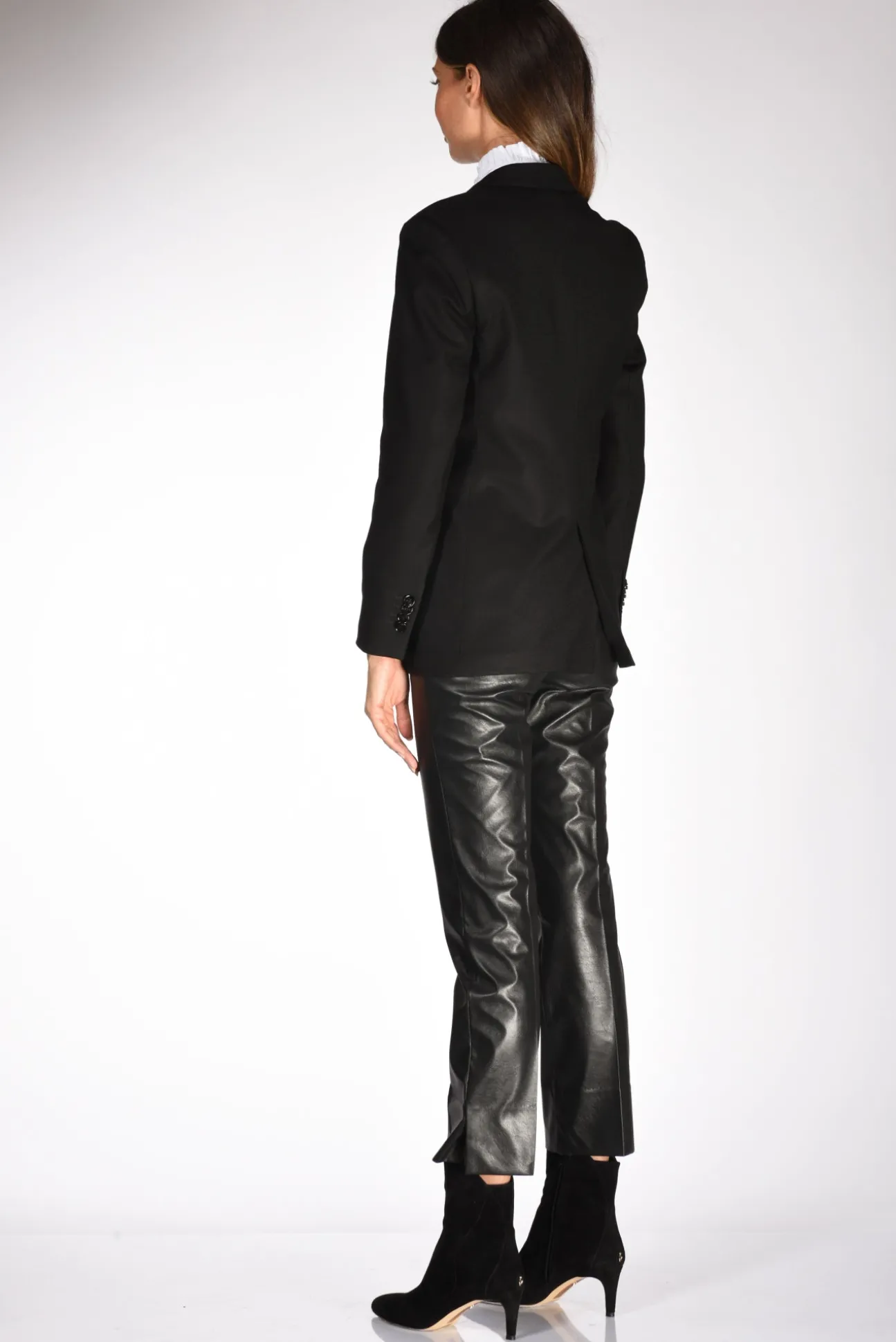 blazer_monopetto_nero_4.webp blazer monopetto nero