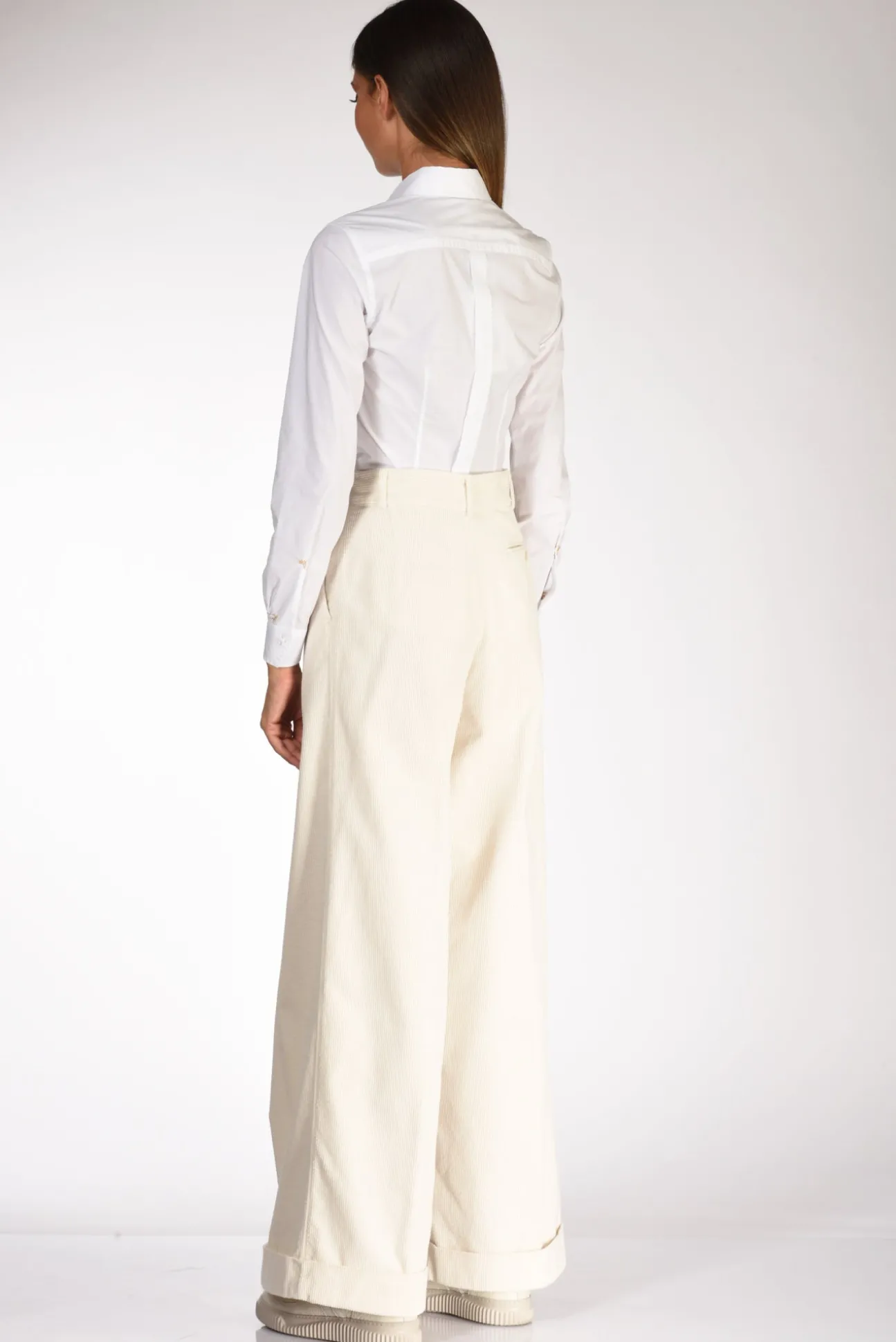 camicia_colletto_bianco_4-5.webp camicia colletto bianco
