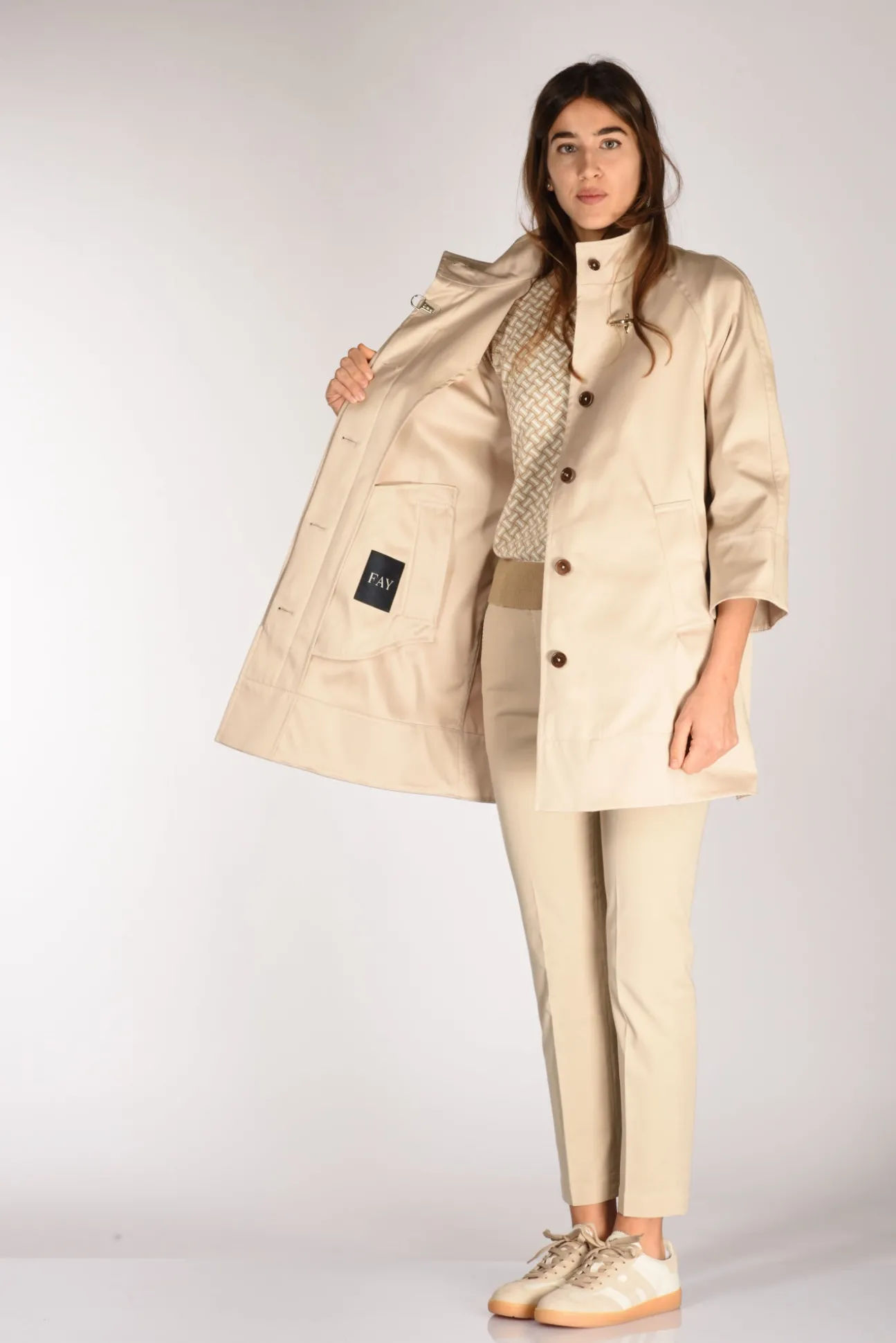cappa_duchesse_beige_5.webp cappa duchesse beige