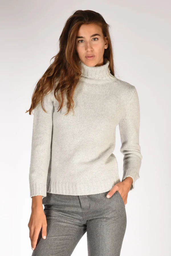 collo alto grigio chiaro