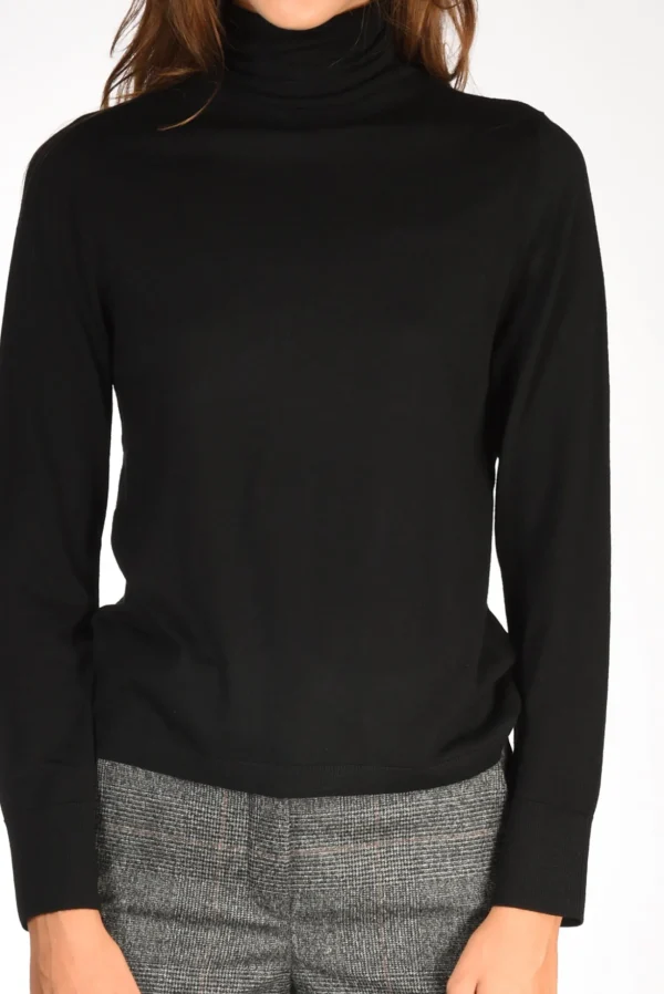 collo alto maglia nero