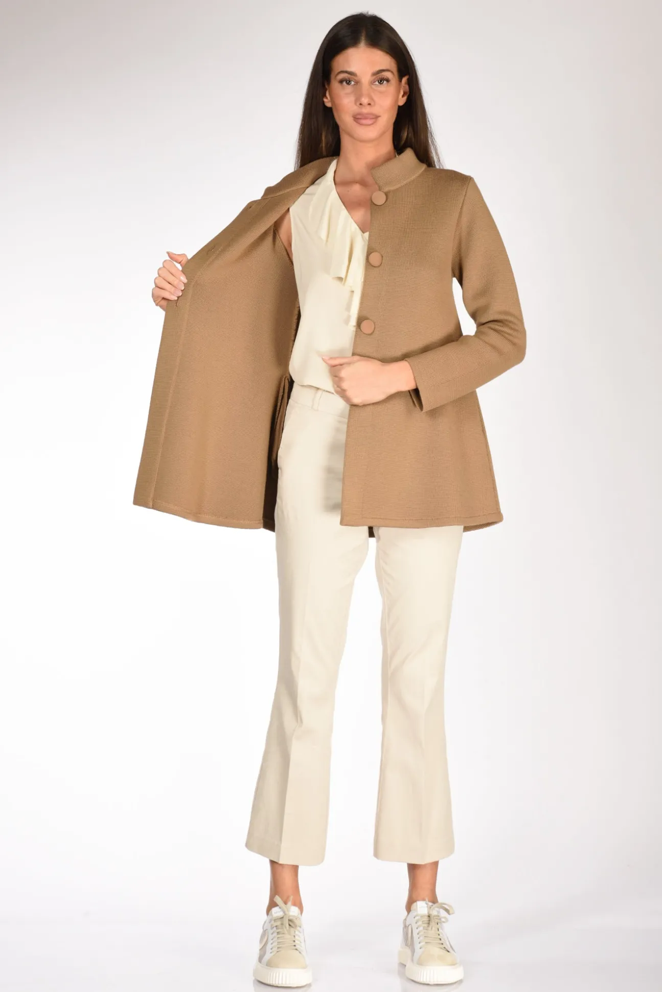 giacca_di_maglia_beige_ca_5.webp giacca di maglia beige cammello