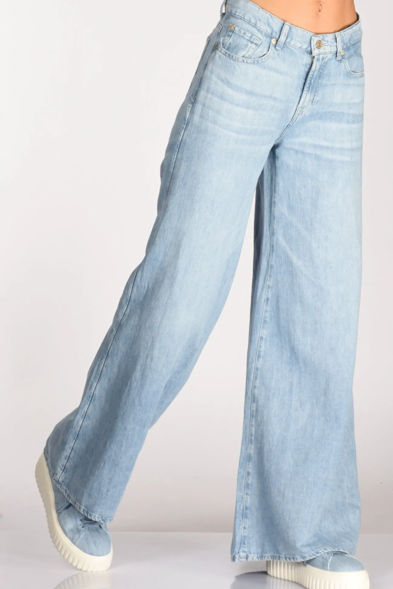 jeans_kansas_blu_chiaro_0.webp jeans kansas blu chiaro