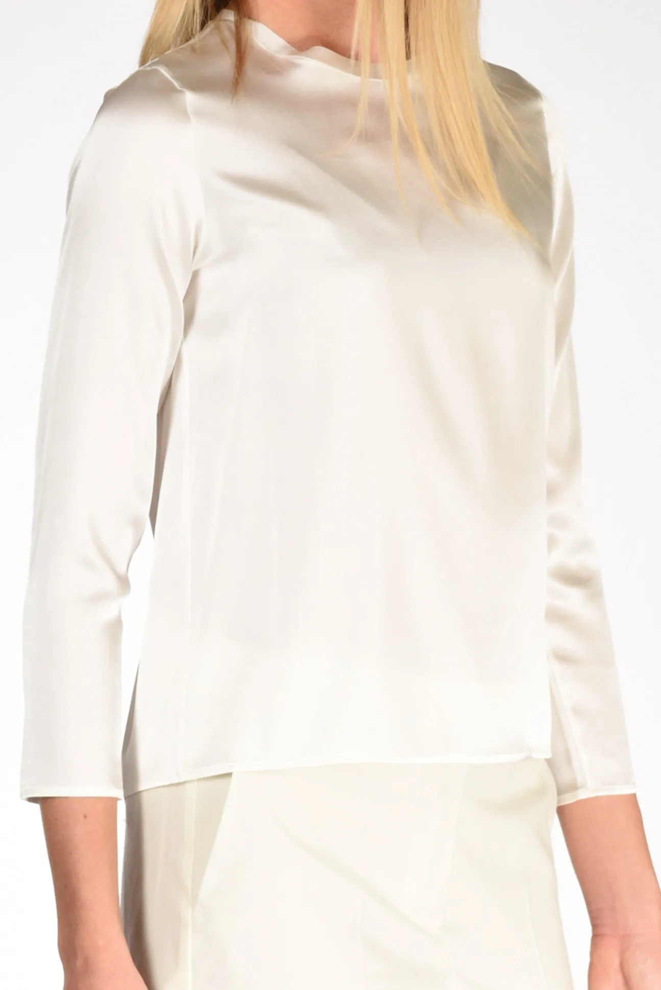 maglia_seta_bianco_latte_2.webp maglia seta bianco latte