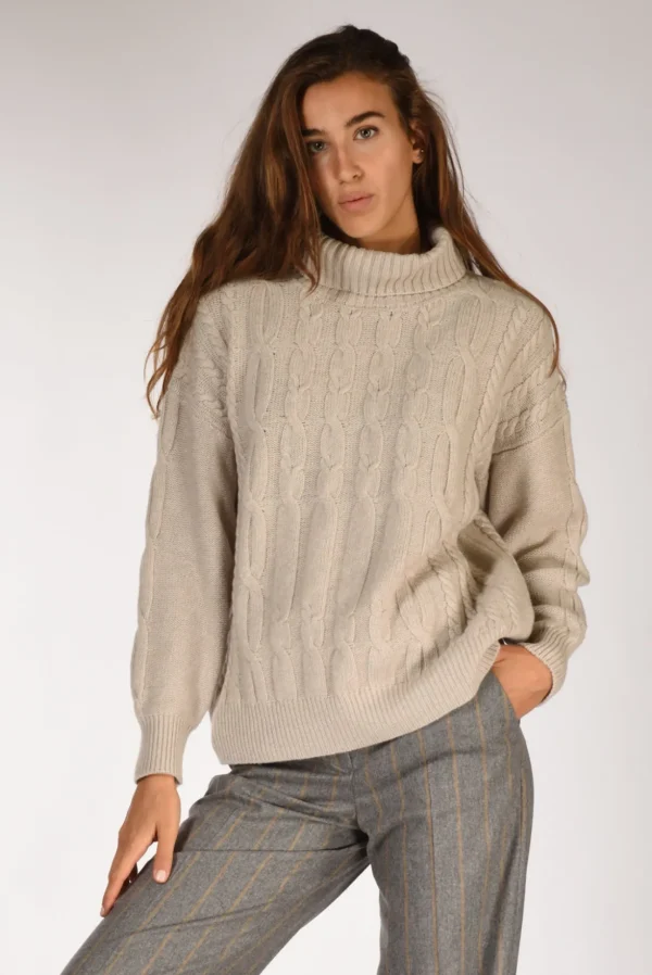 maglia treccia beige