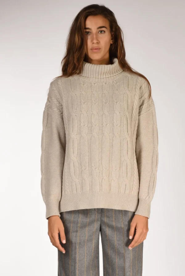 maglia treccia beige