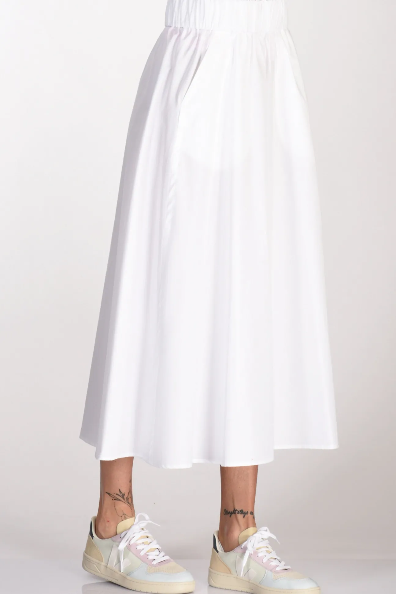 pantalone_bianco_0.webp pantalone bianco