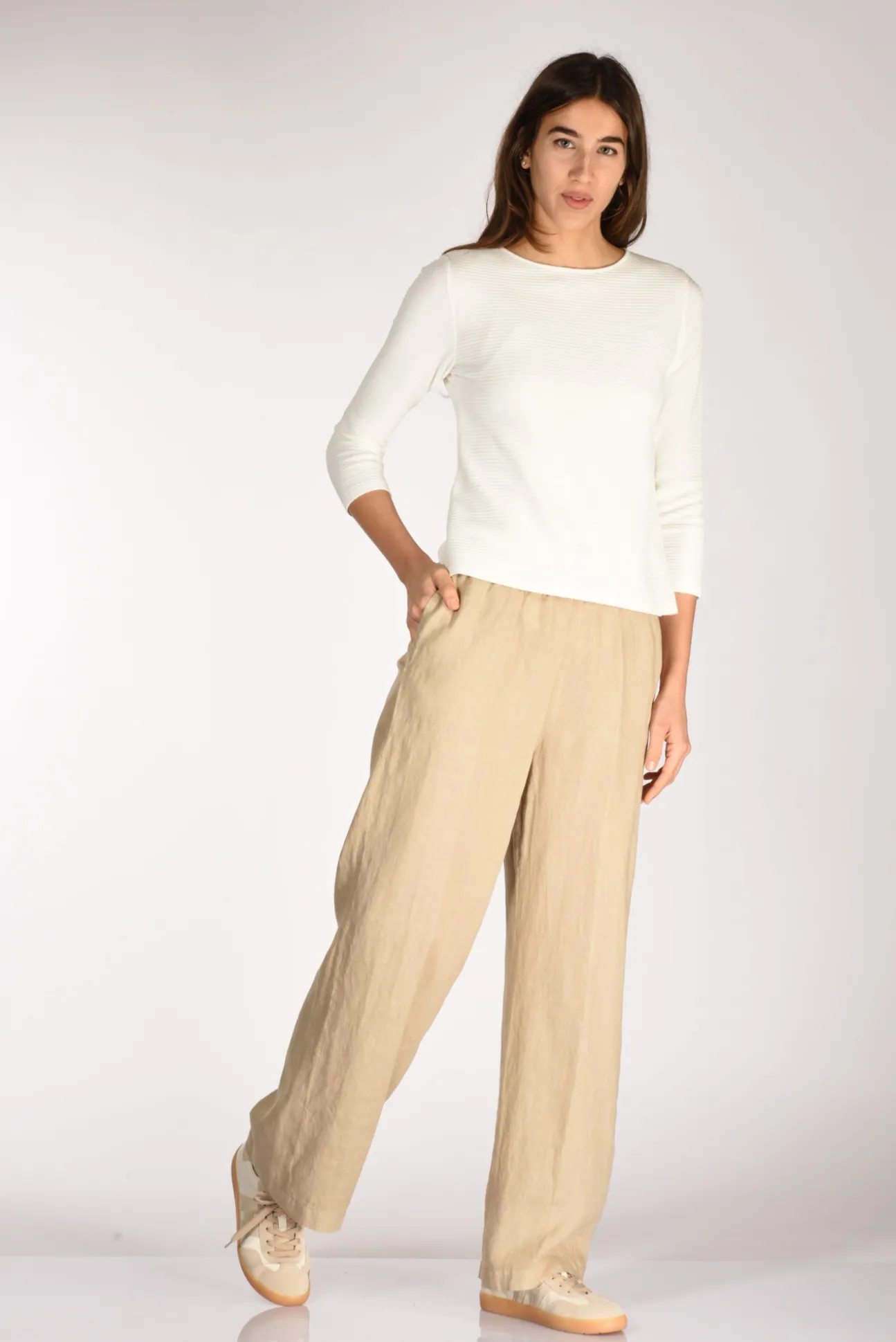 pantalone_elastico_beige_1.webp pantalone elastico beige
