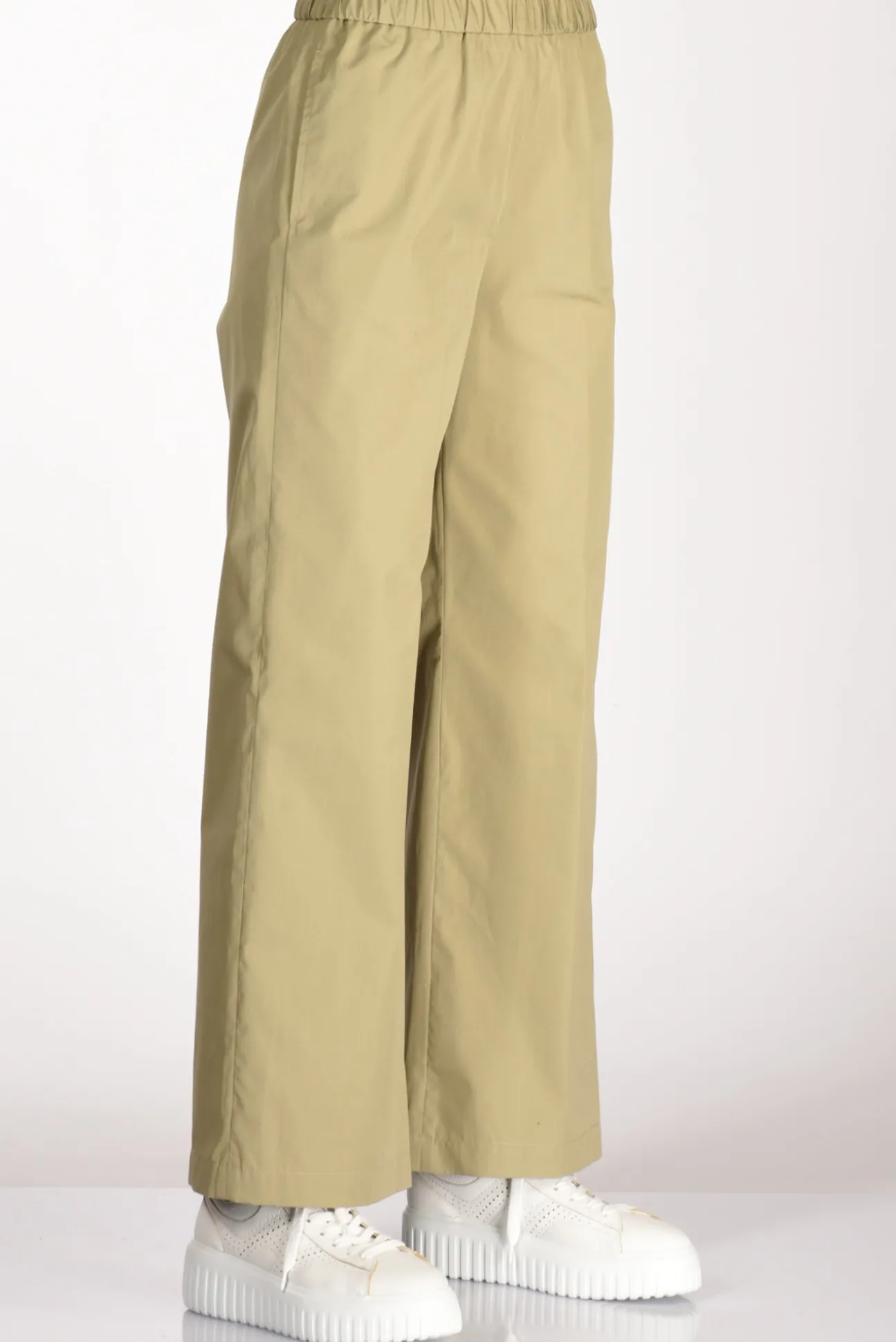 pantalone_elastico_verde__4.webp pantalone elastico verde salvia