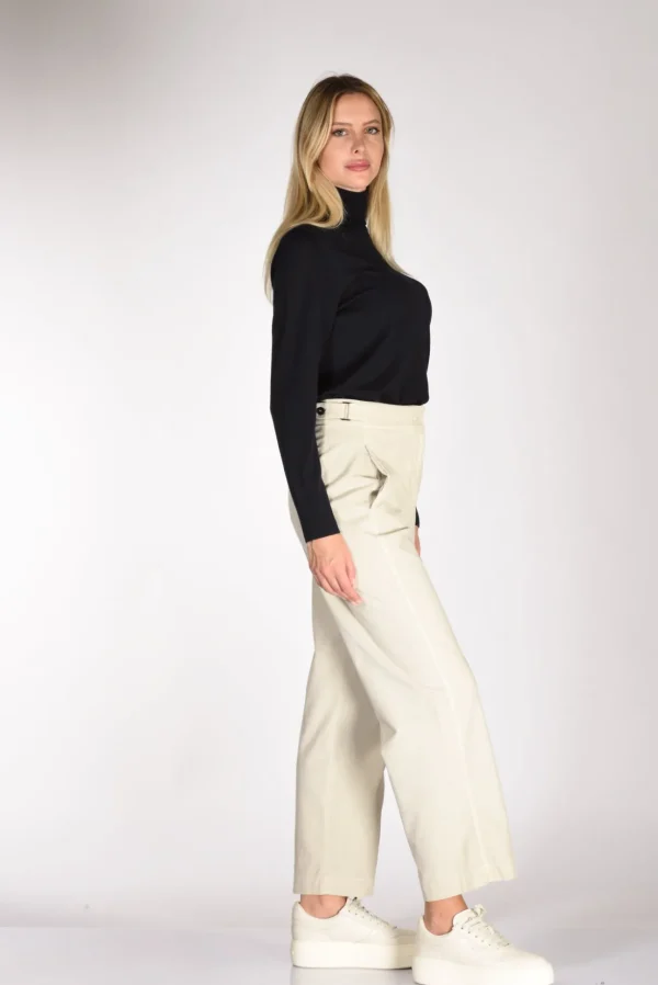 pantalone grigio chiaro