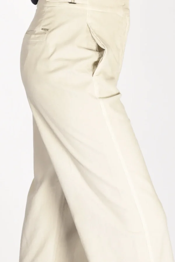 pantalone grigio chiaro