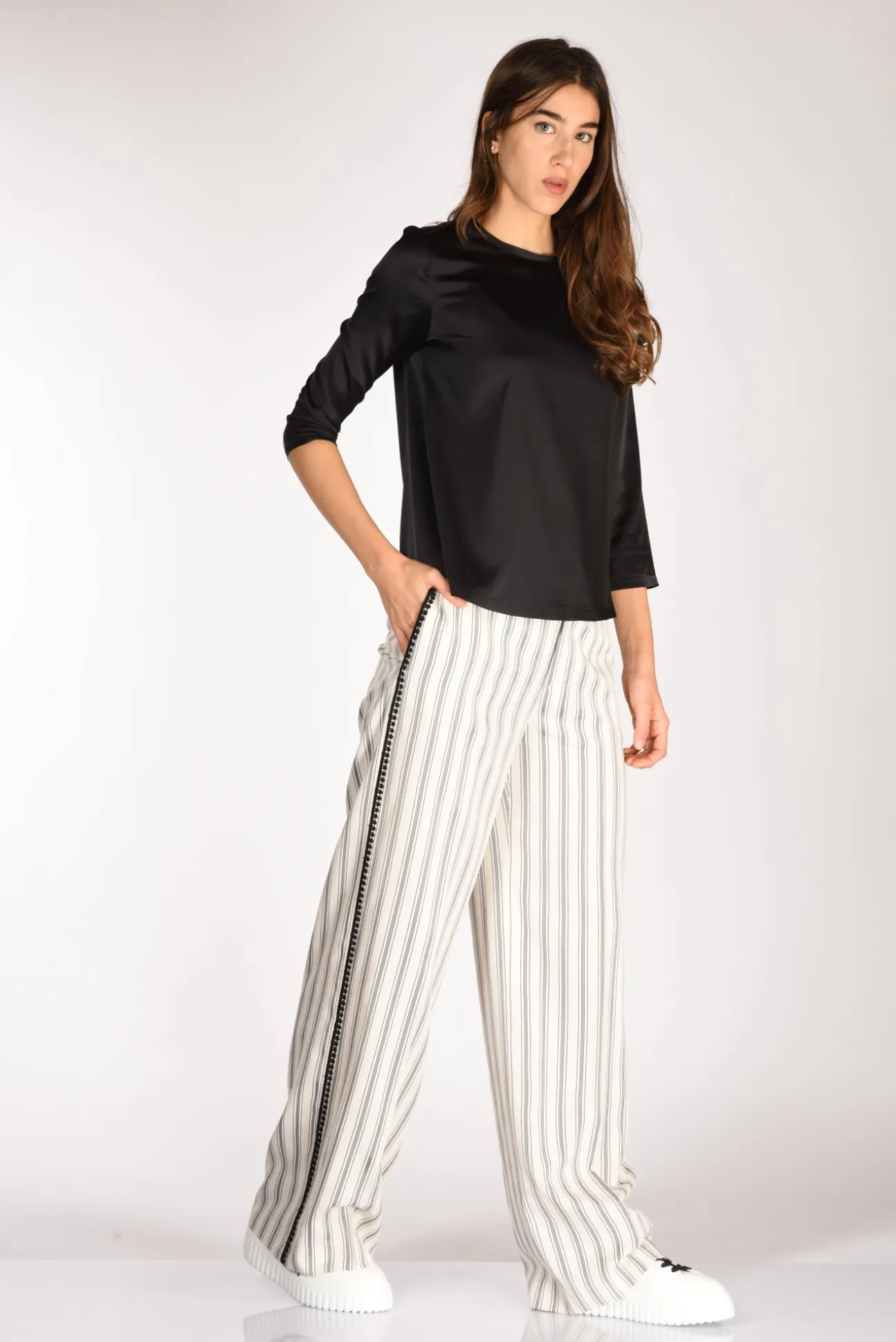 pantalone_l_bianconero_1.webp pantalone l bianco/nero