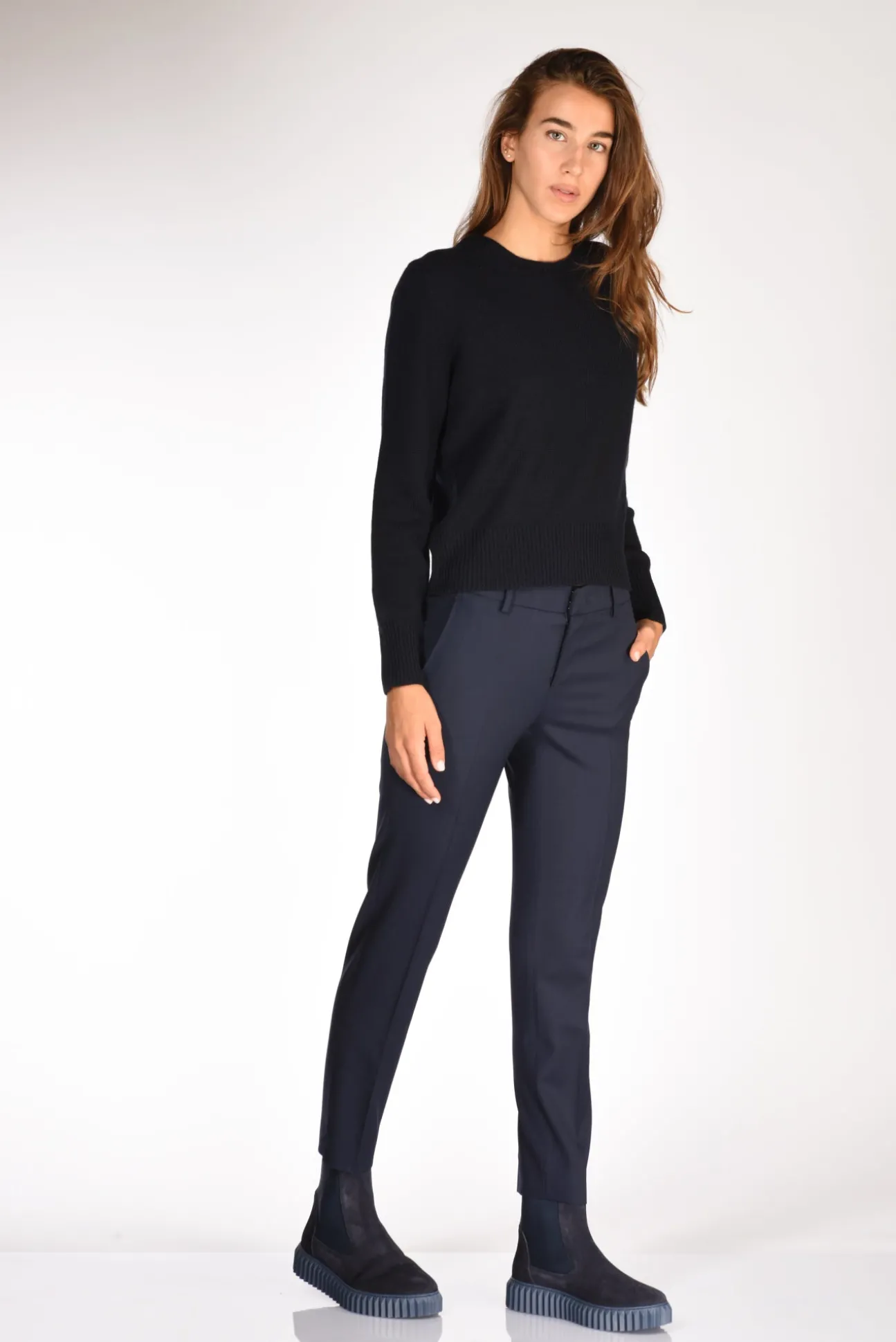 pantalone_new_york_blu_1-2.webp pantalone new york blu