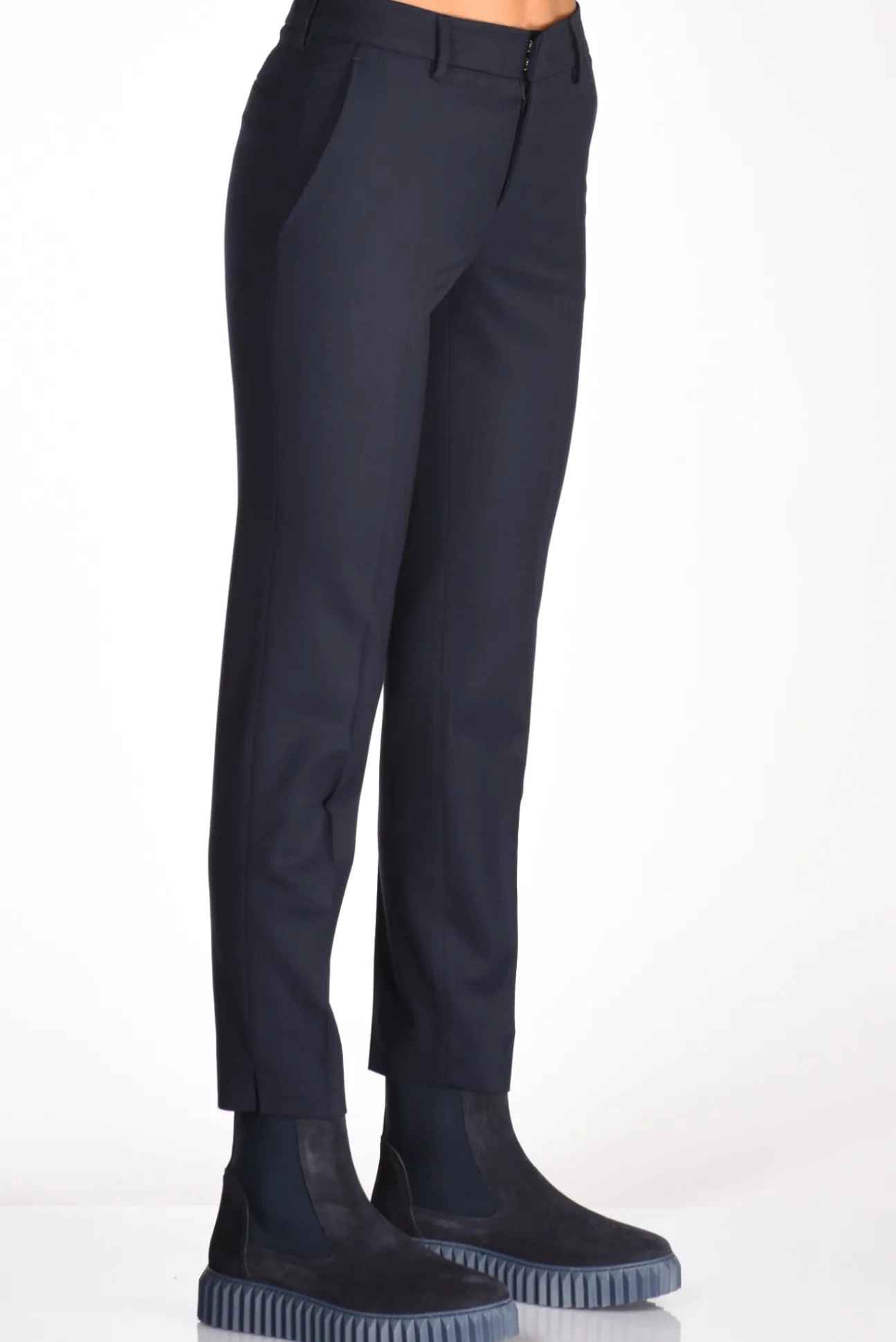 pantalone_new_york_blu_3-2.webp pantalone new york blu