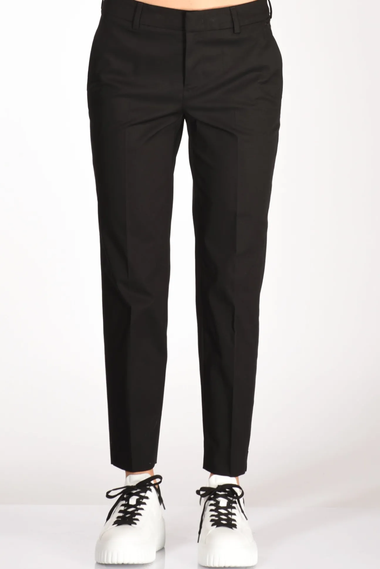 pantalone_new_york_nero_2-1.webp pantalone new york nero