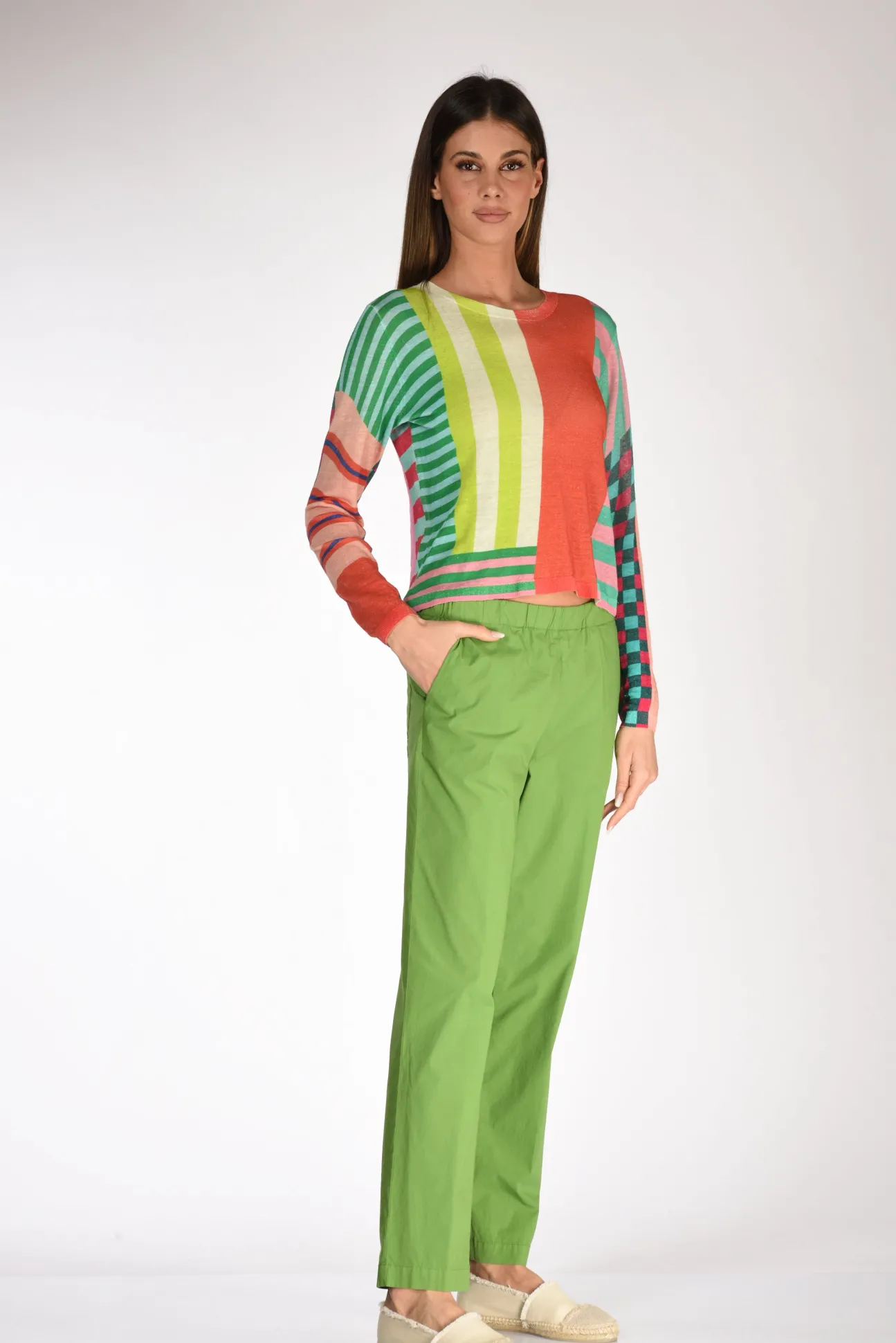 pantalone_popeline_verde_1.webp pantalone popeline verde