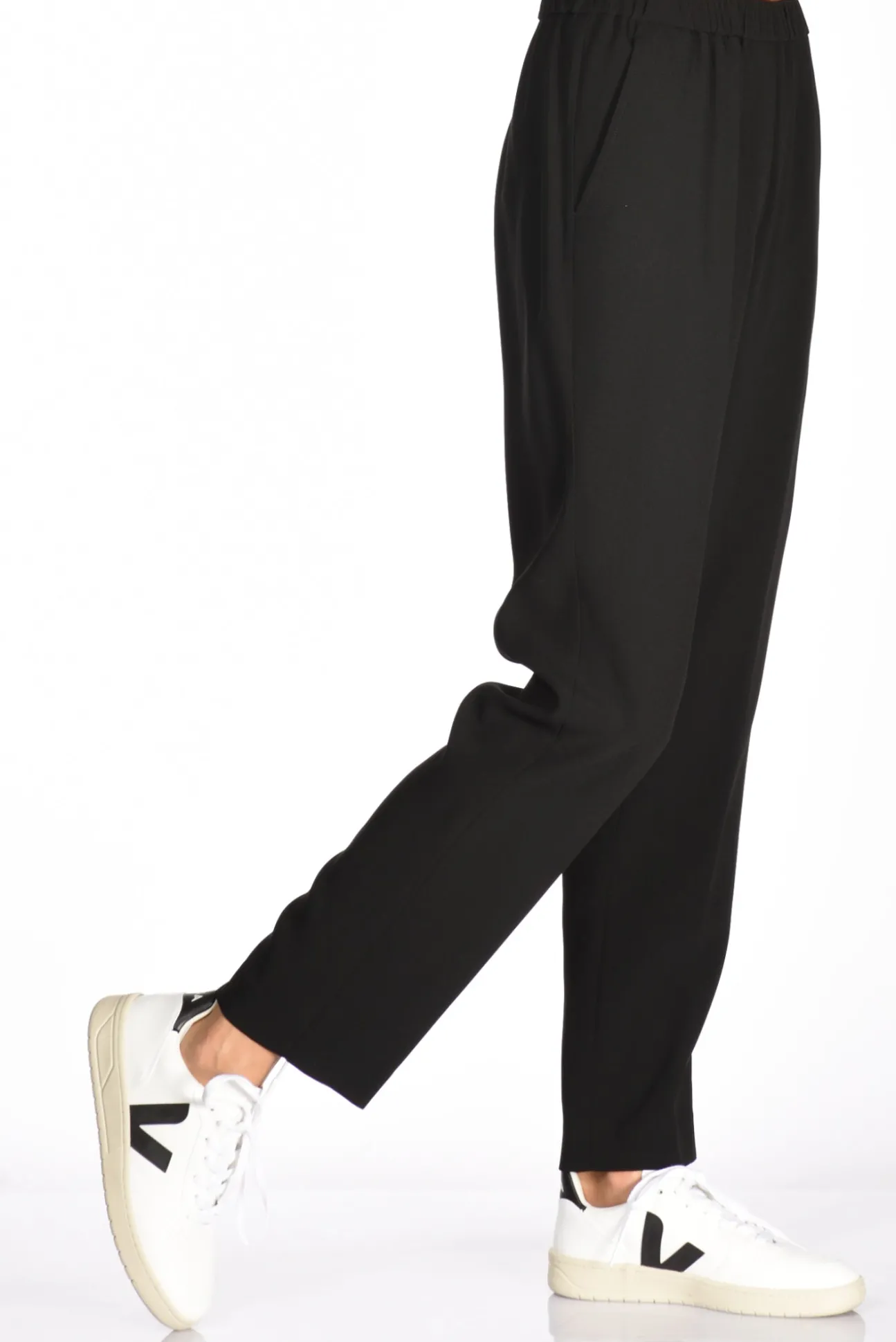 pantaloni_nero_0.webp pantaloni nero