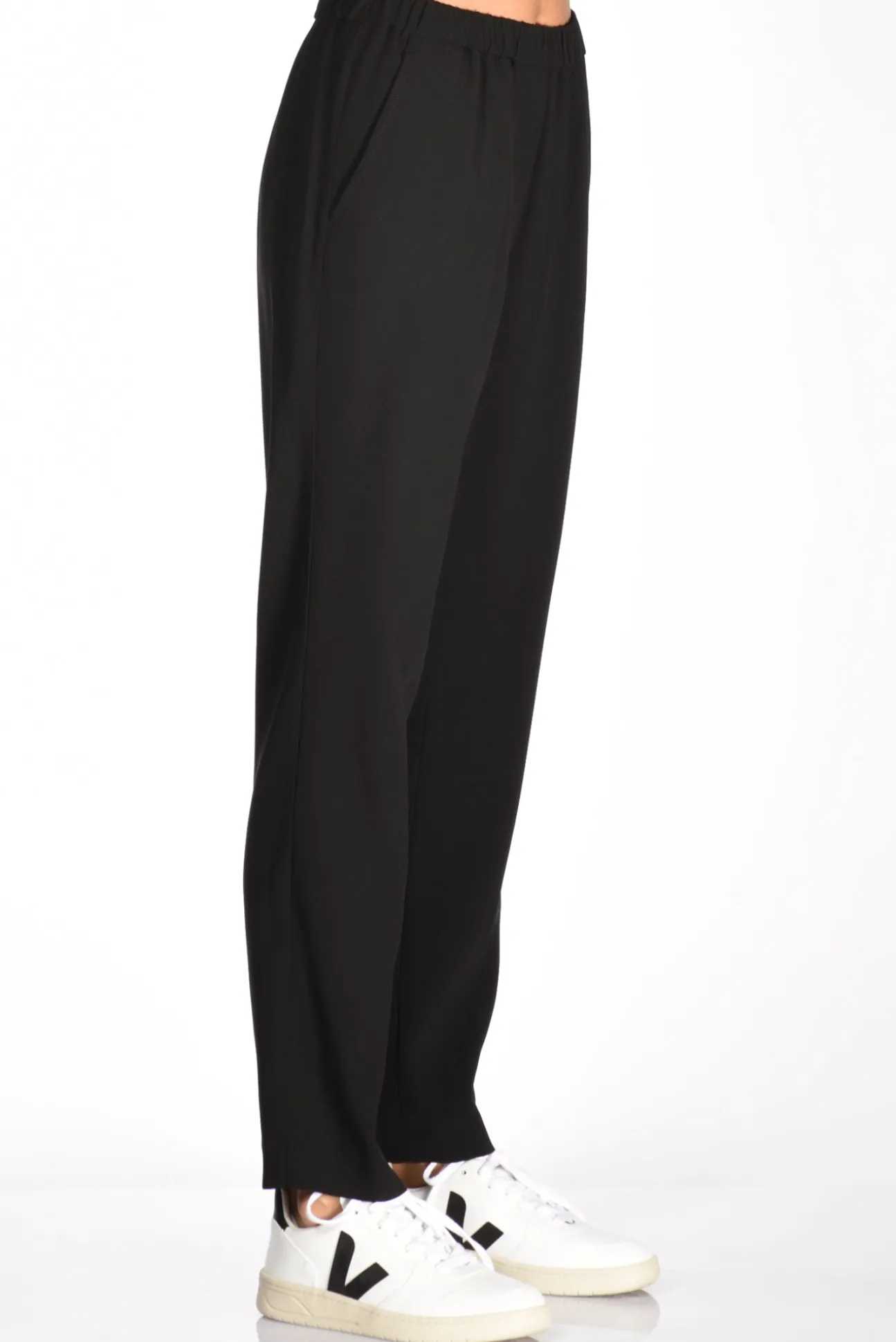 pantaloni_nero_3.webp pantaloni nero