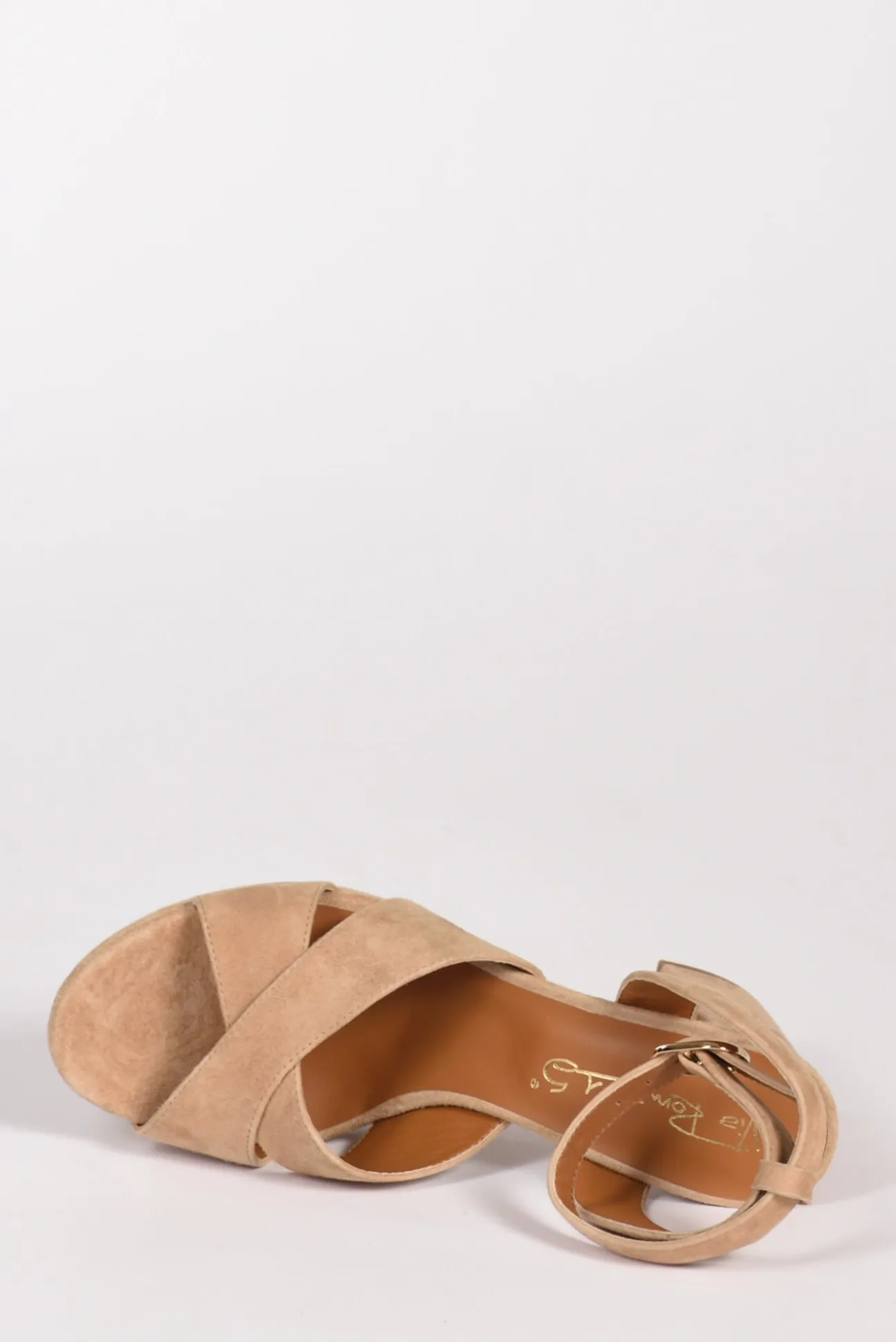 sandalo_camoscio_beige_5.webp sandalo camoscio beige