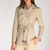 trench corto beige