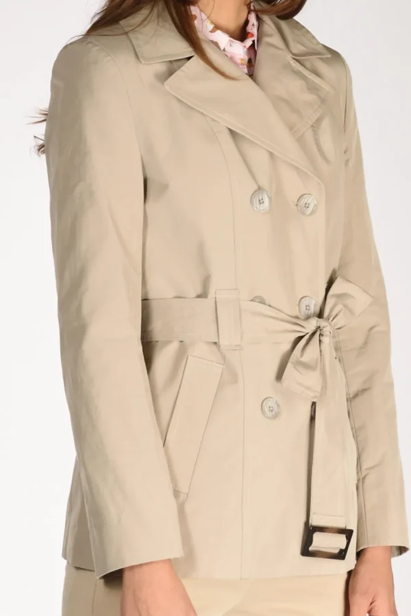 trench corto beige