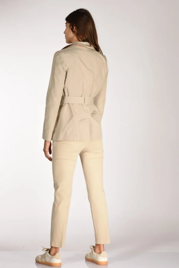 trench corto beige