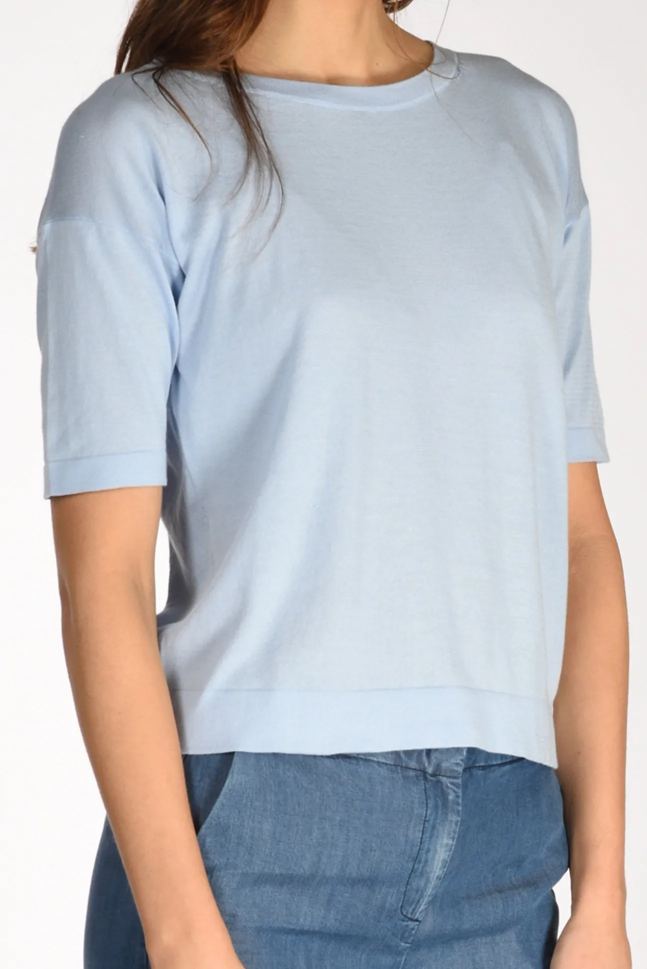 tshirt_di_maglia_azzurro_2.webp tshirt di maglia azzurro