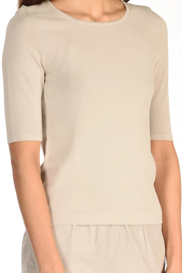 tshirt di maglia beige