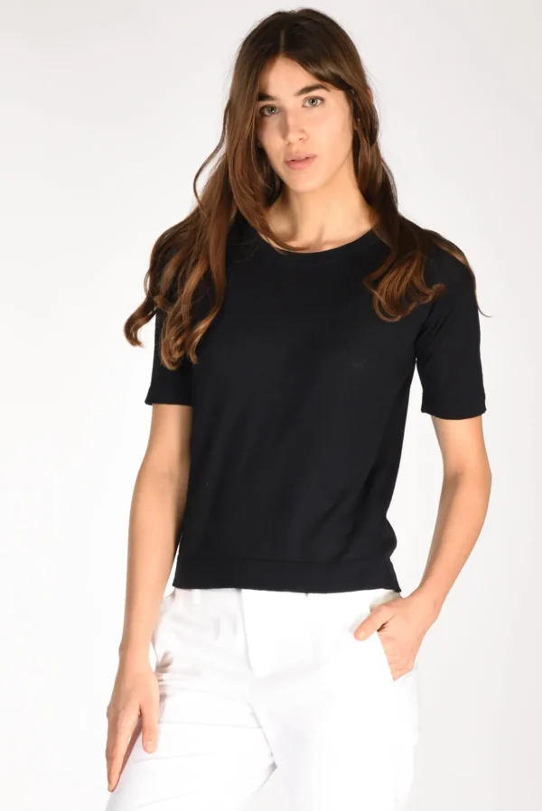 tshirt di maglia blu