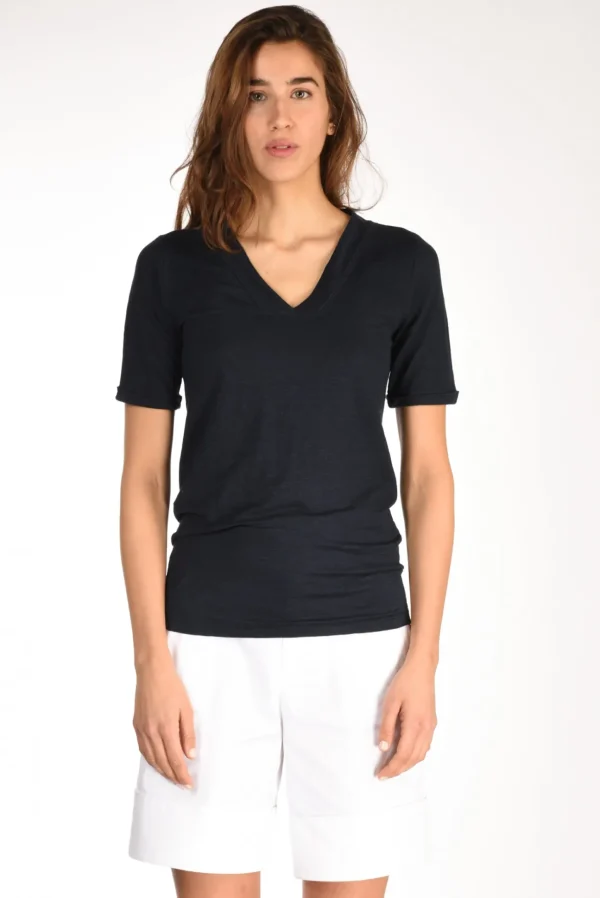 tshirt di maglia blu