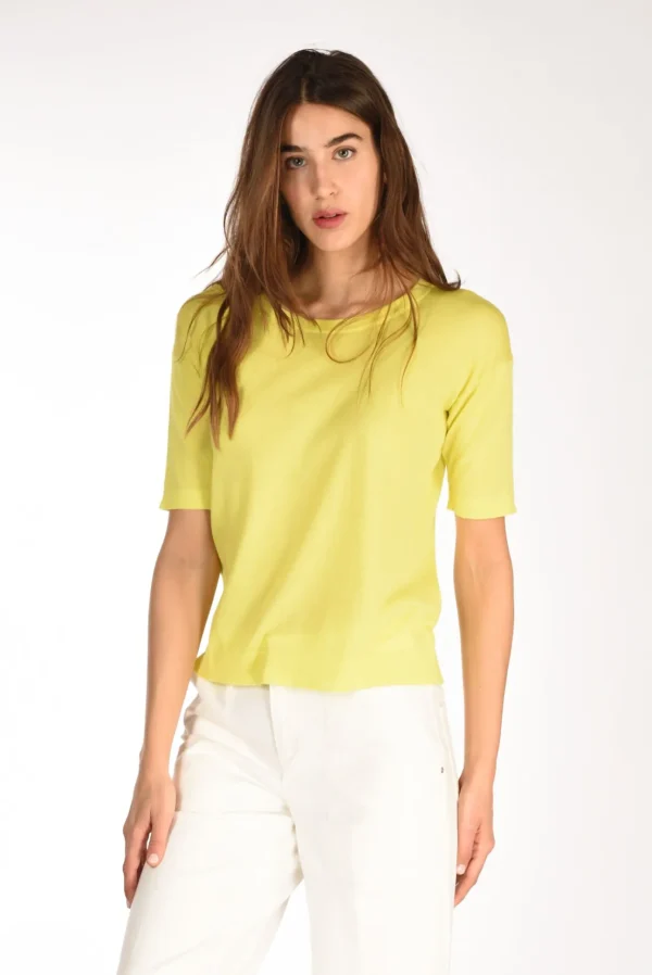 tshirt di maglia giallo