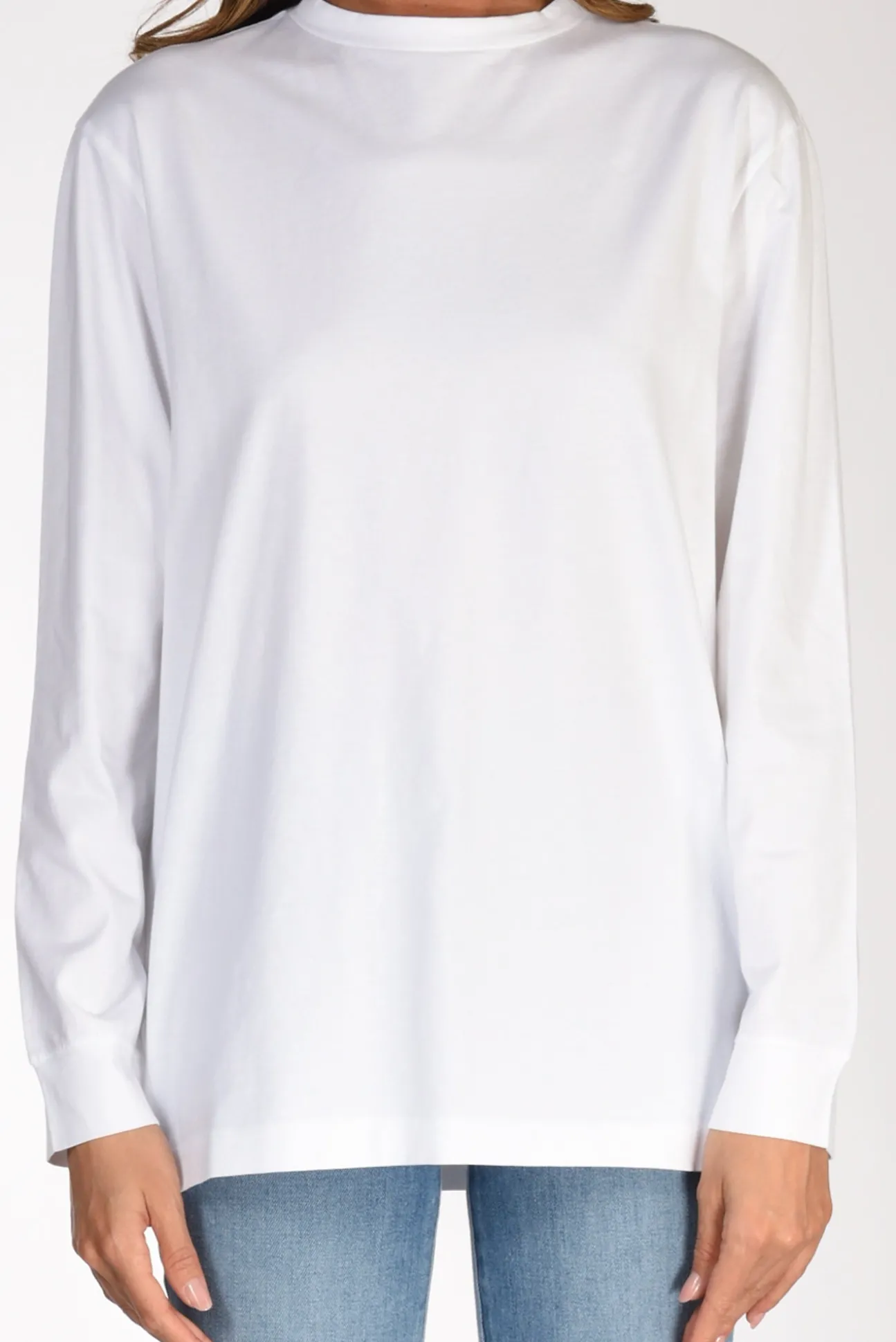 tshirt_over_bianco_2.webp t-shirt over bianco