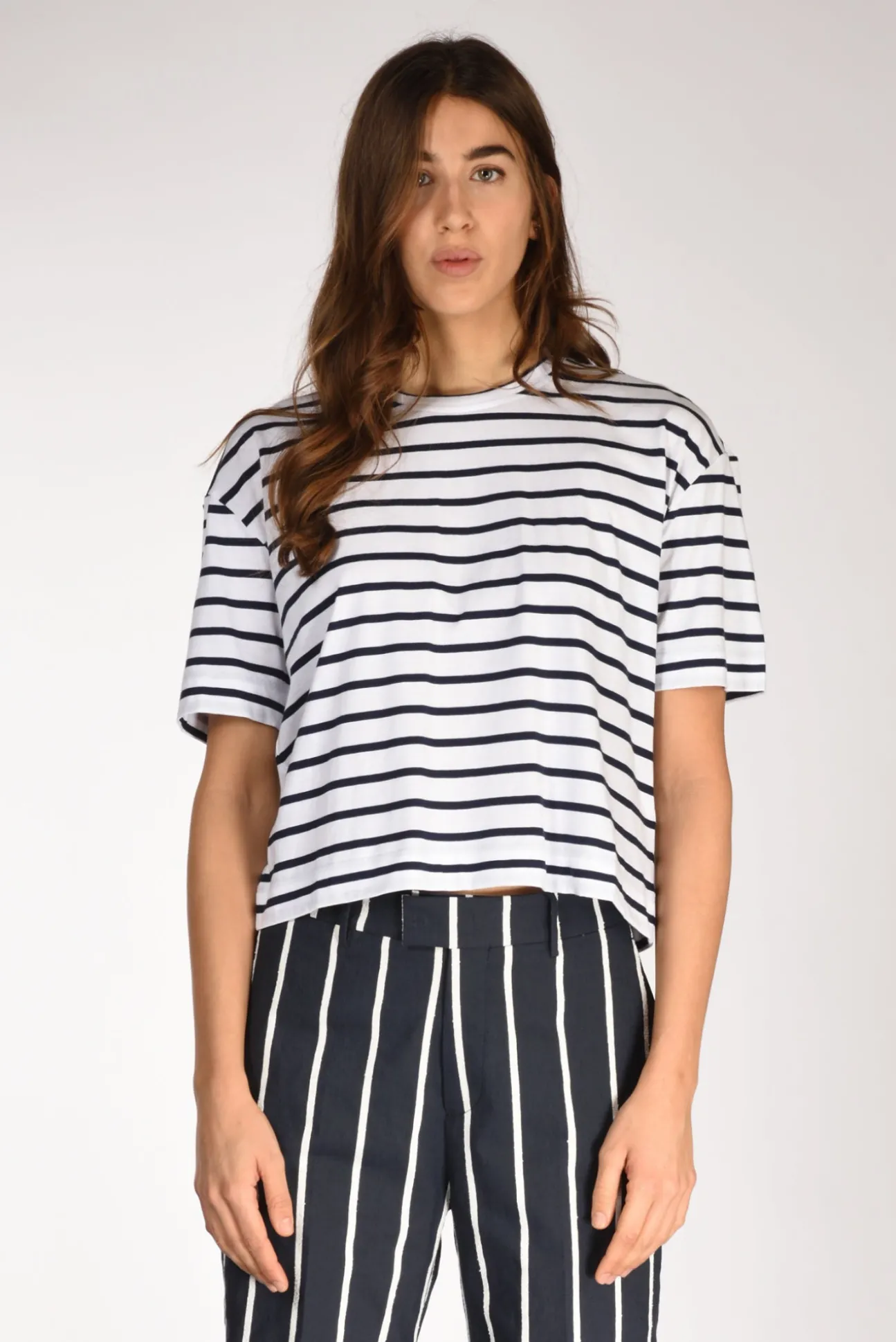 tshirt_rigata_biancoblu_1-2.webp tshirt rigata bianco/blu