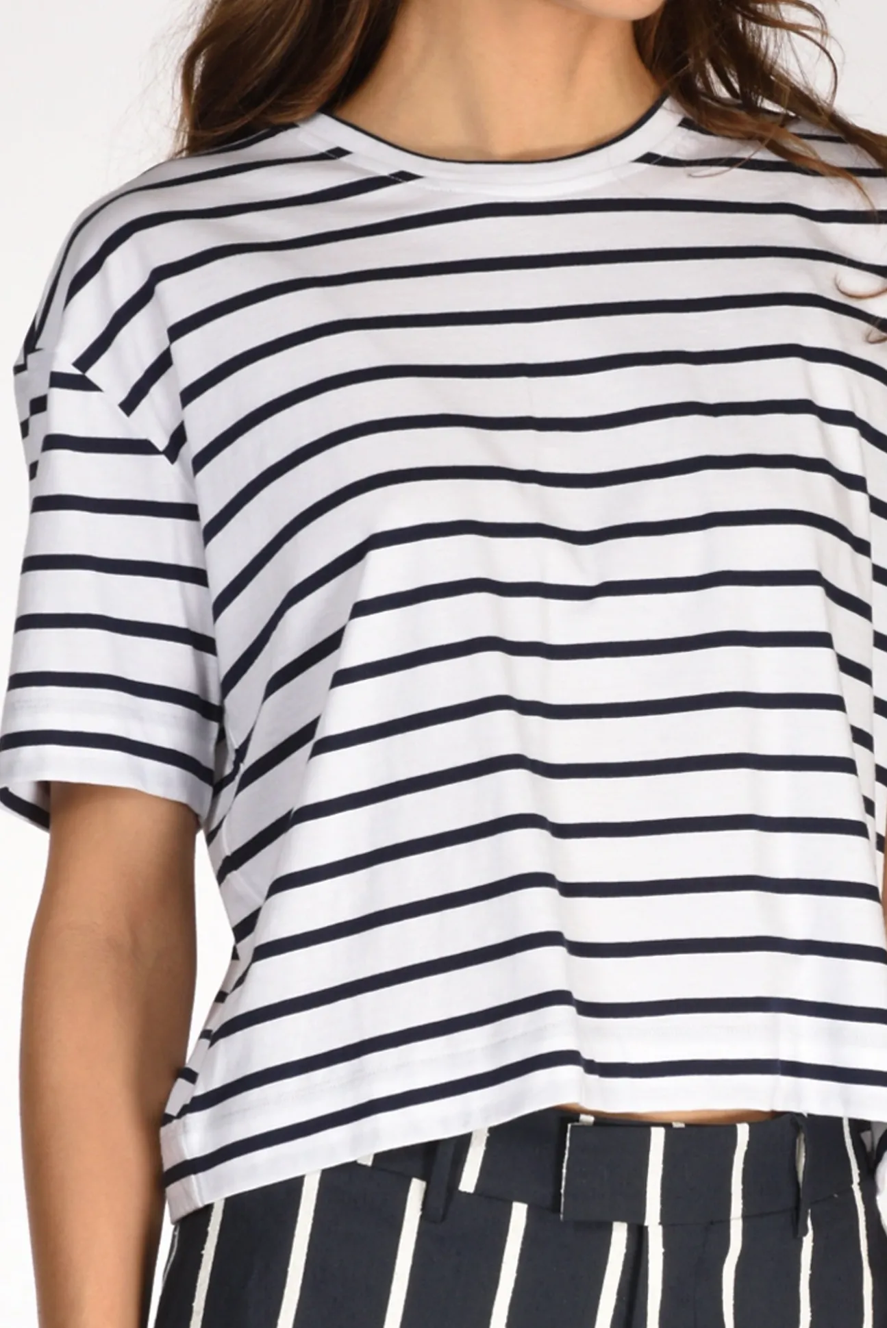 tshirt_rigata_biancoblu_3-2.webp tshirt rigata bianco/blu